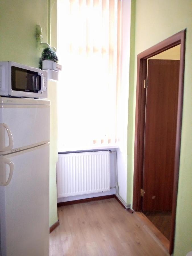 1Ком Апартаменты,Парковка,Улхорватская Lviv Exteriör bild