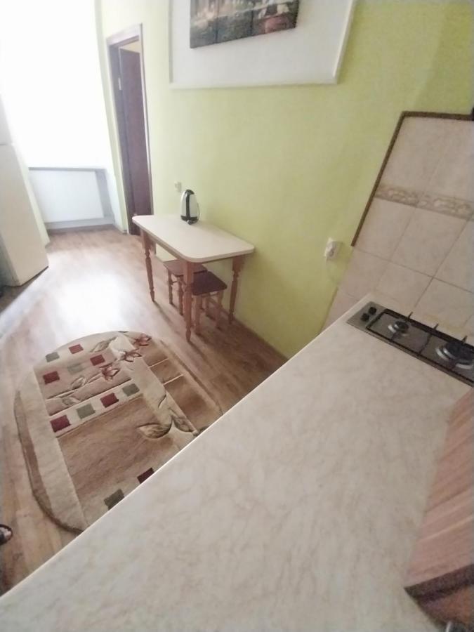 1Ком Апартаменты,Парковка,Улхорватская Lviv Exteriör bild