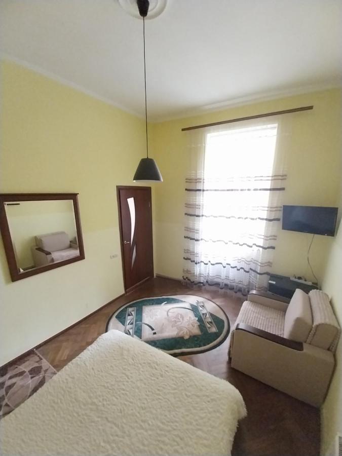 1Ком Апартаменты,Парковка,Улхорватская Lviv Exteriör bild